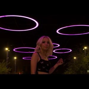 Meet your Posher, Goth